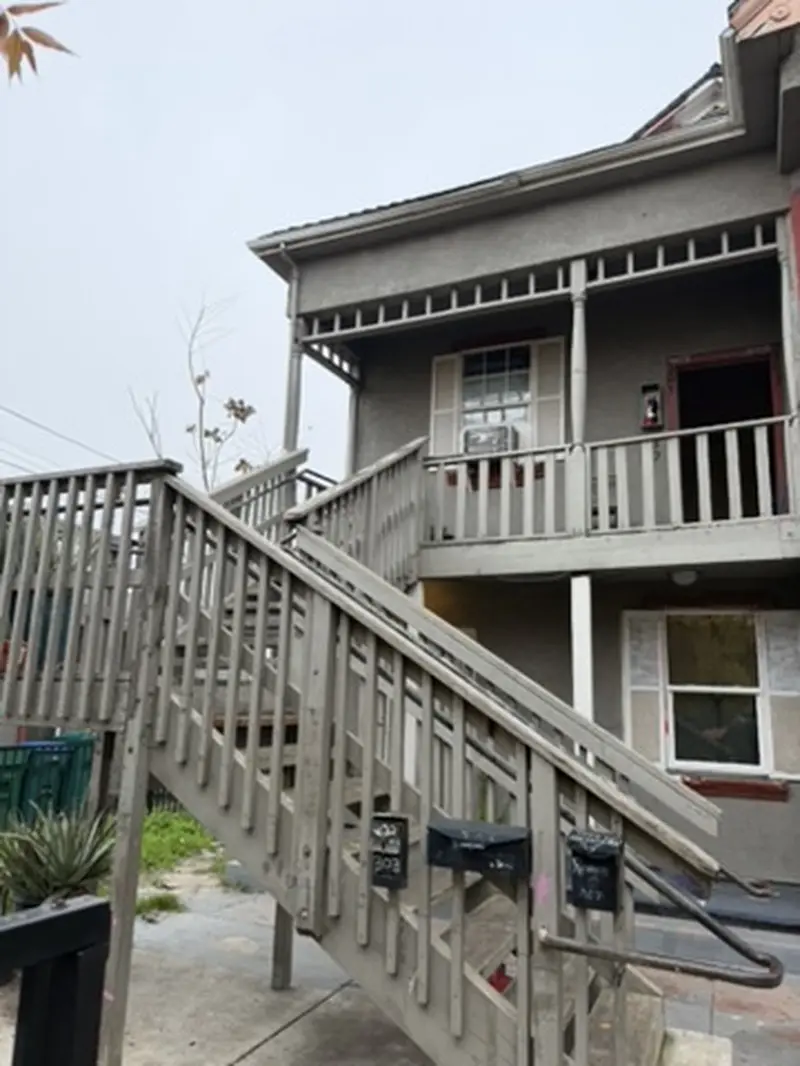 Multi-unit property purchased for cash